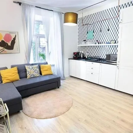Urban Nest Blich 8 Apartment